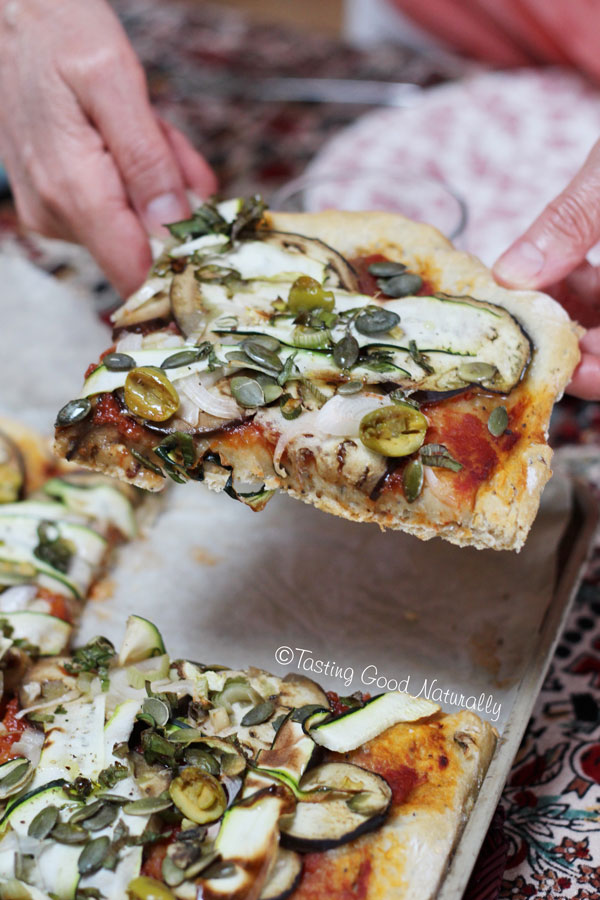 Tasting Good Naturally : Que diriez-vous de partager avec vos amis, une délicieuse Pizza aux légumes d'été #vegan ? C'est par ici !