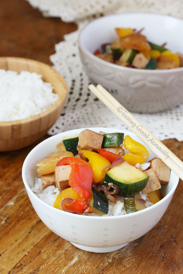 Tasting Good Naturally : Pour le midi, j'ai bien envie de ce Tofu à la sauce aigre douce #vegan. Et vous ?