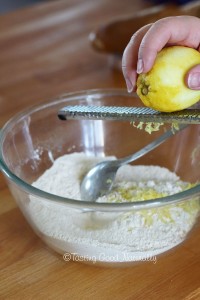 Tasting Good Naturally : Muffins au zeste de citron et graines de sésame préparation vegan